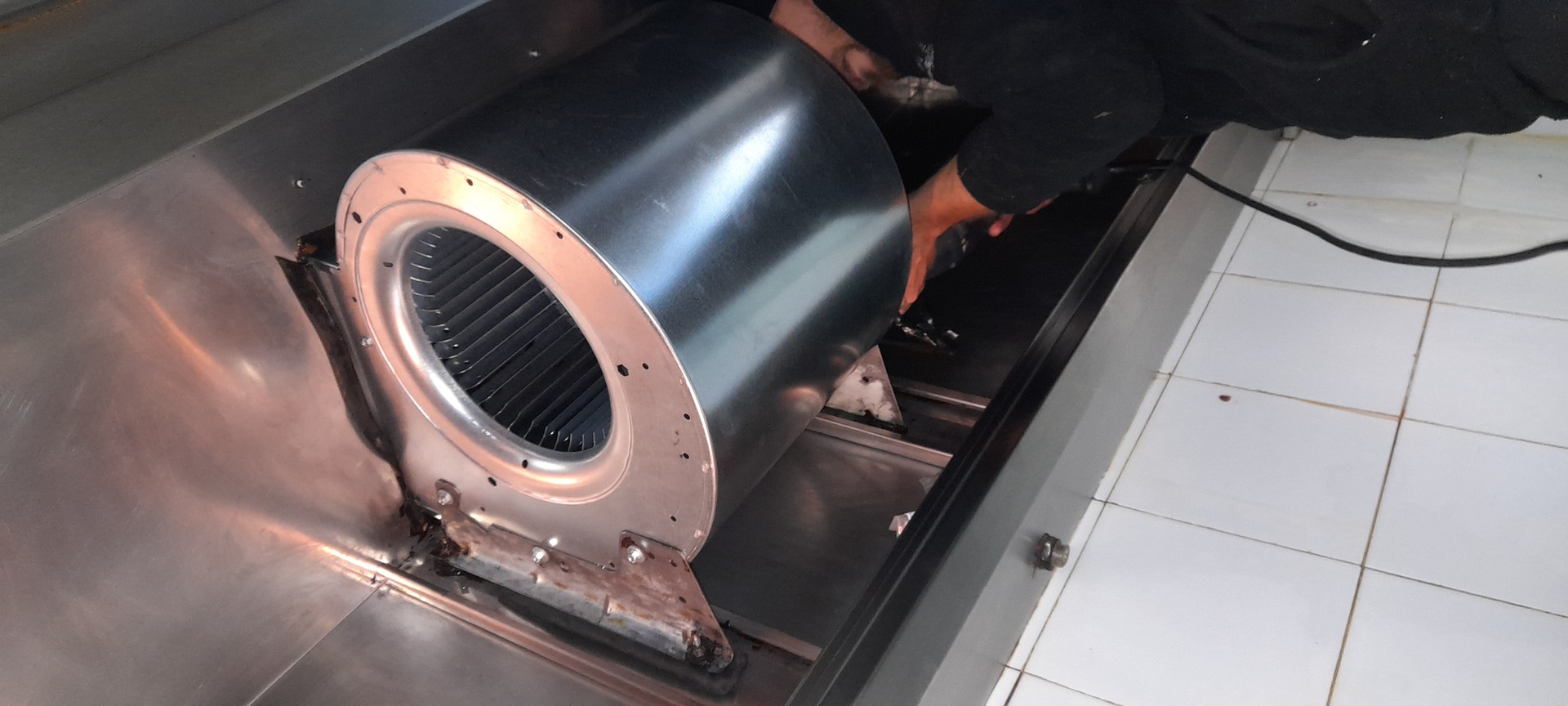 instalación de extractor acoplado